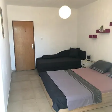 Apartman Roxy *