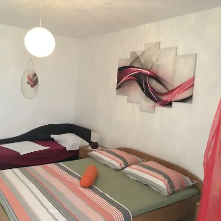 Roxy Apartment